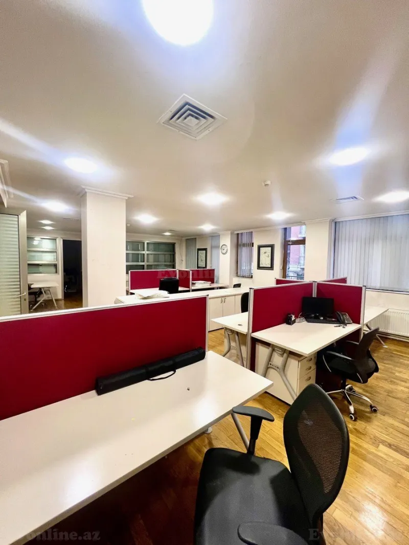 Satılır Ofis 700 m² 28 May m. - şəkil 17