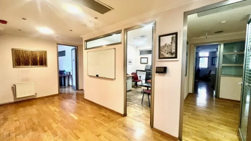Satılır Ofis 700 m² 28 May m. - şəkil 24