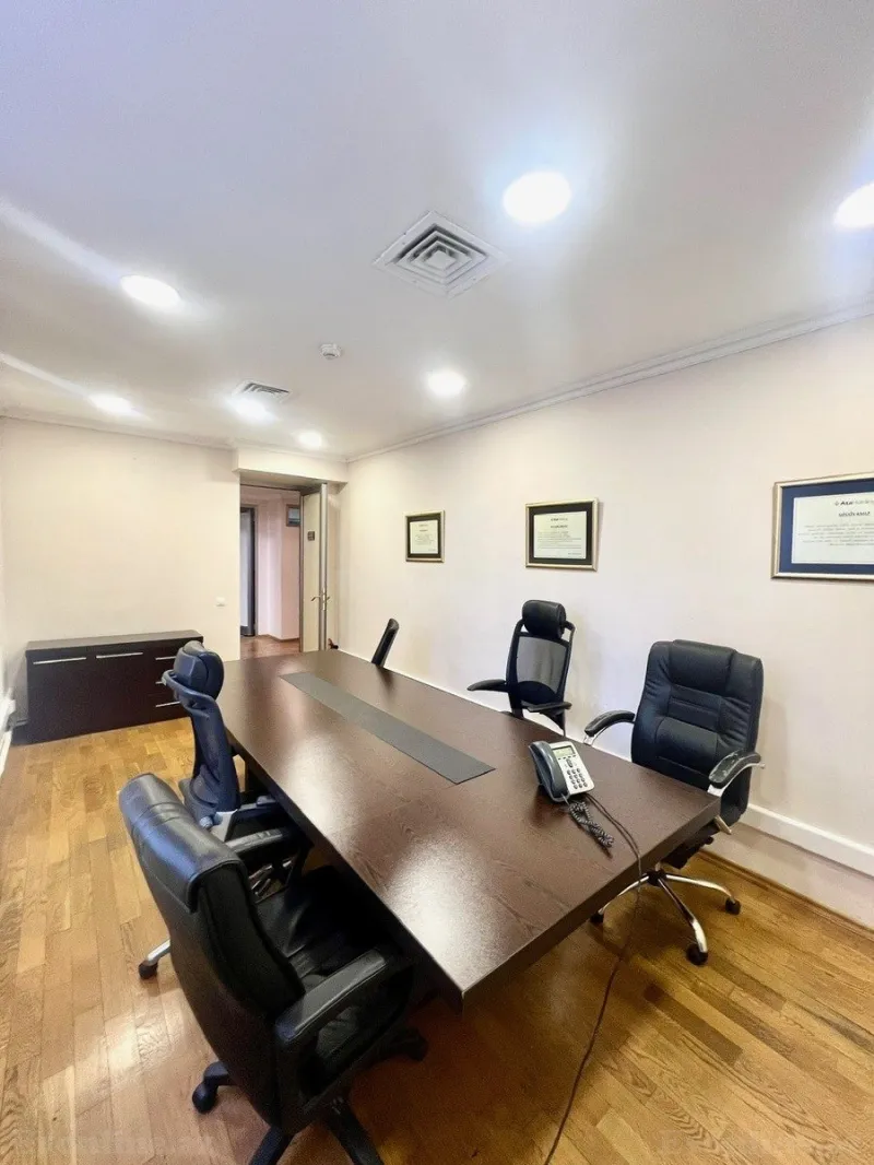 Satılır Ofis 700 m² 28 May m. - şəkil 25