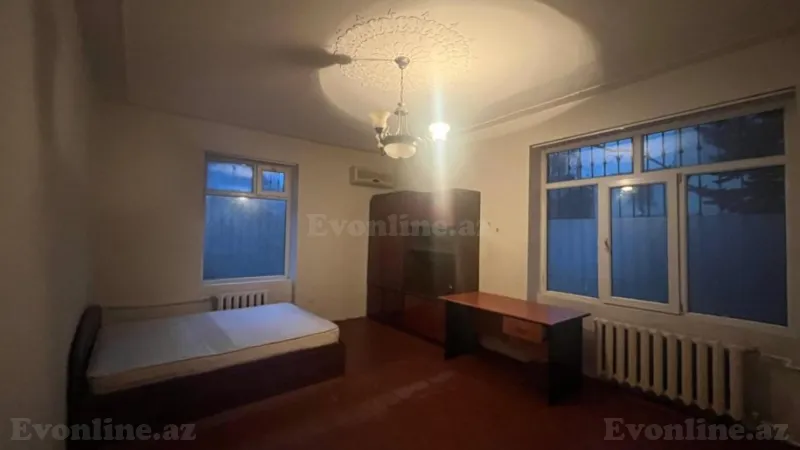 Satılır 1 otaqlı Mənzil Köhnə tikili 40 m² Elmlər Akademiyası m. - şəkil 2