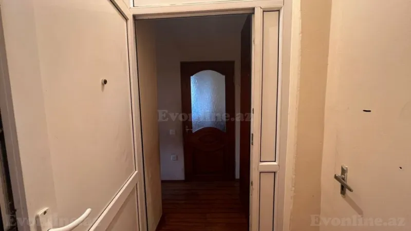 Satılır 1 otaqlı Mənzil Köhnə tikili 40 m² Elmlər Akademiyası m. - şəkil 3