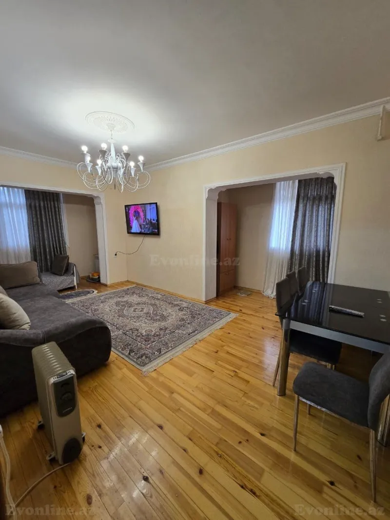 Satılır 2 otaqlı Mənzil Köhnə tikili 60 m² İnşaatçılar m. - şəkil 3