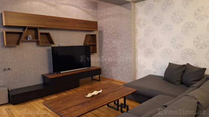 Kirayə verilir 3 otaqlı Mənzil Yeni tikili 120 m² Nizami m.