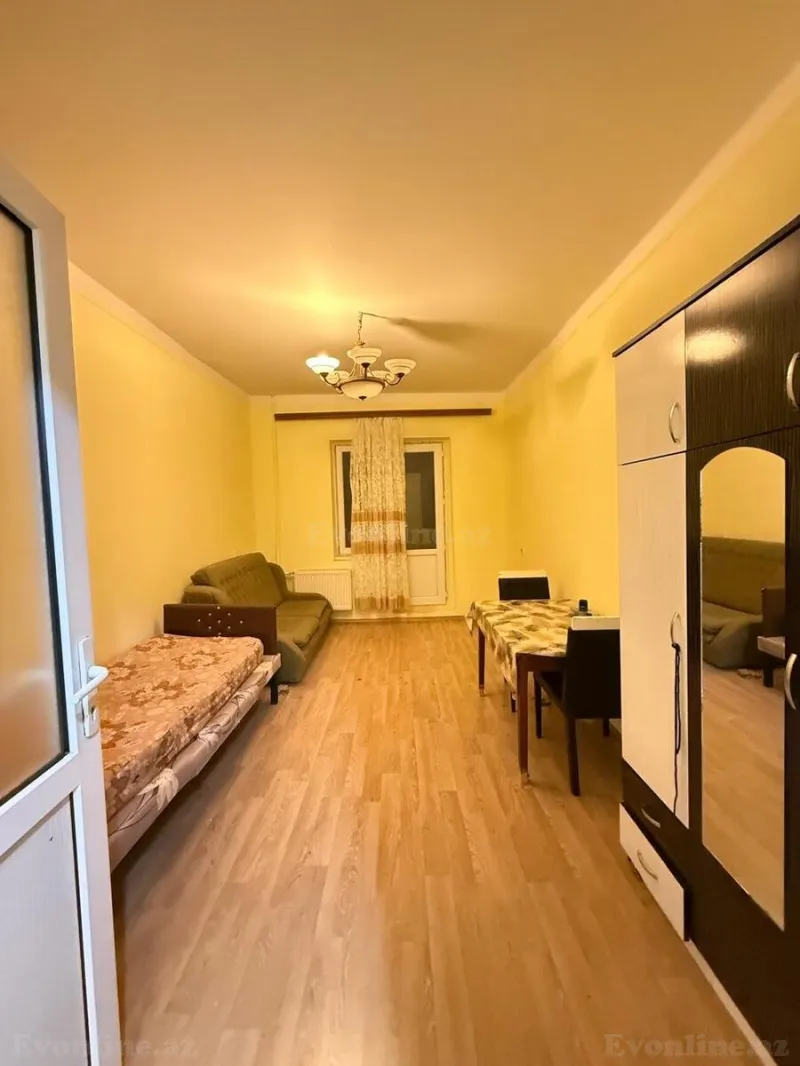 Satılır 1 otaqlı Mənzil Köhnə tikili 42 m² Yeni Yasamal
