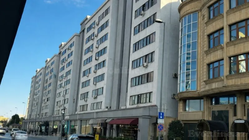 Satılır 3 otaqlı Mənzil Köhnə tikili 75 m² Nərimanov r.