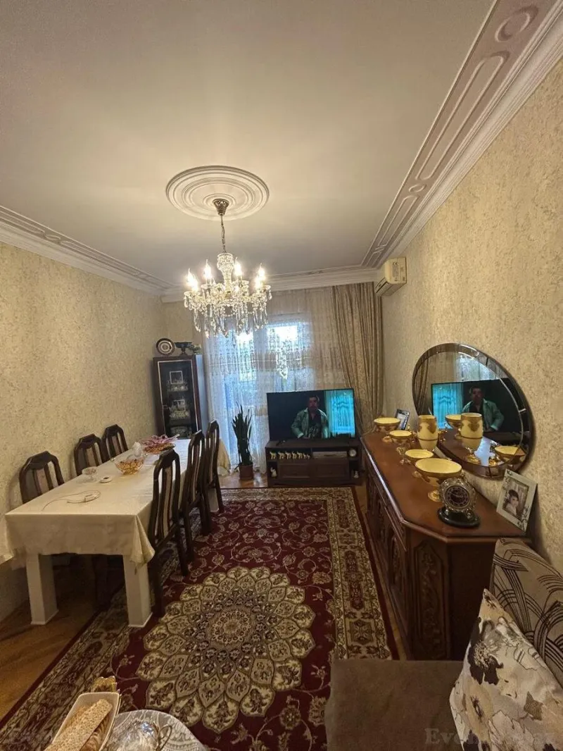 Satılır 3 otaqlı Mənzil Köhnə tikili 85 m² Yeni Yasamal - şəkil 2