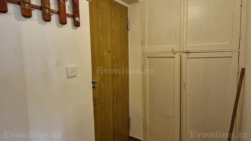 Satılır 1 otaqlı Mənzil Köhnə tikili 40 m² Gənclik m. - şəkil 4