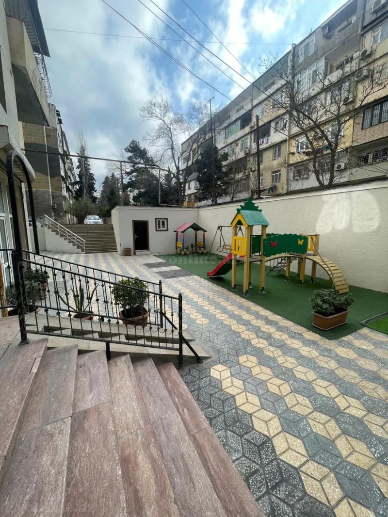Satılır 3 otaqlı Mənzil Yeni tikili 129 m² Yasamal - şəkil 2