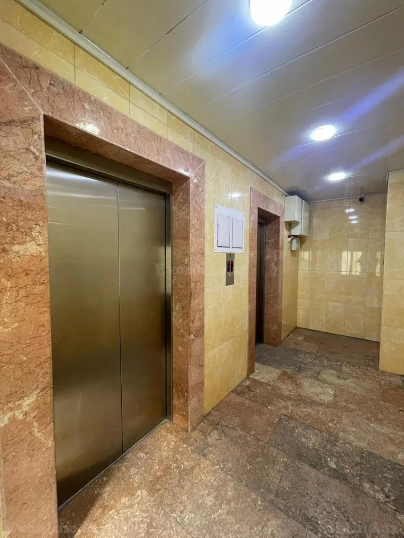 Satılır 3 otaqlı Mənzil Yeni tikili 129 m² Yasamal - şəkil 3