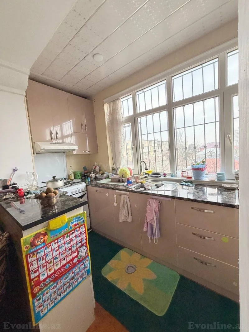 Satılır 3 otaqlı Mənzil Köhnə tikili 60 m² Sabunçu r. - şəkil 5