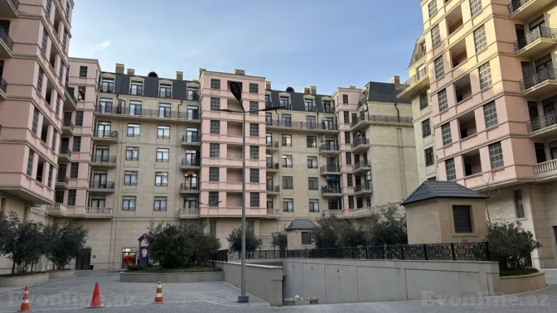 Kirayə verilir 3 otaqlı Mənzil Yeni tikili 110 m² Xətai r.