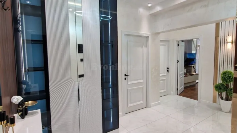 Satılır 3 otaqlı Mənzil Yeni tikili 80 m² Dərnəgül m.