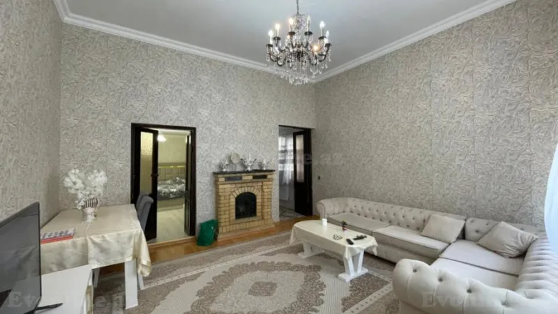 Satılır 2 otaqlı Mənzil Köhnə tikili 73 m² Sahil m. - şəkil 3