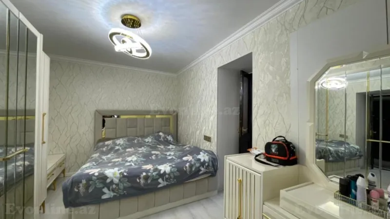 Satılır 2 otaqlı Mənzil Köhnə tikili 73 m² Sahil m. - şəkil 4