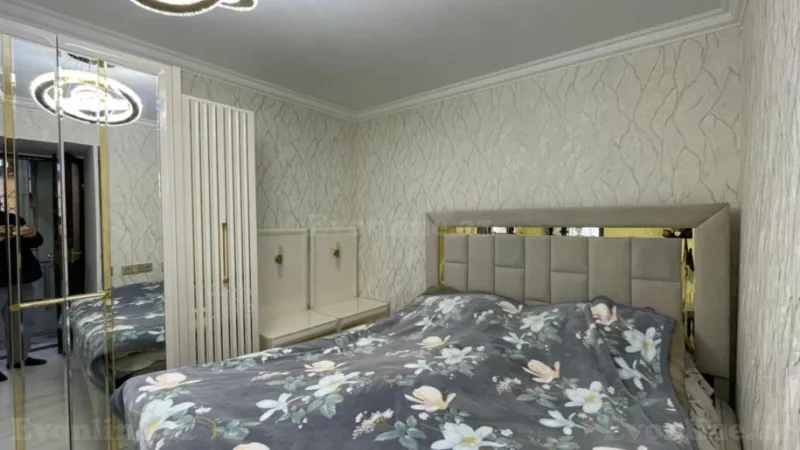 Satılır 2 otaqlı Mənzil Köhnə tikili 73 m² Sahil m. - şəkil 5