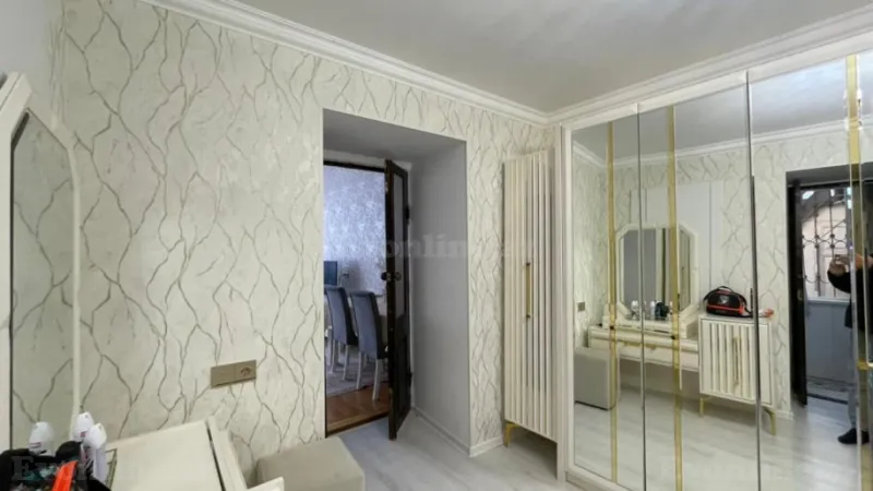 Satılır 2 otaqlı Mənzil Köhnə tikili 73 m² Sahil m. - şəkil 7