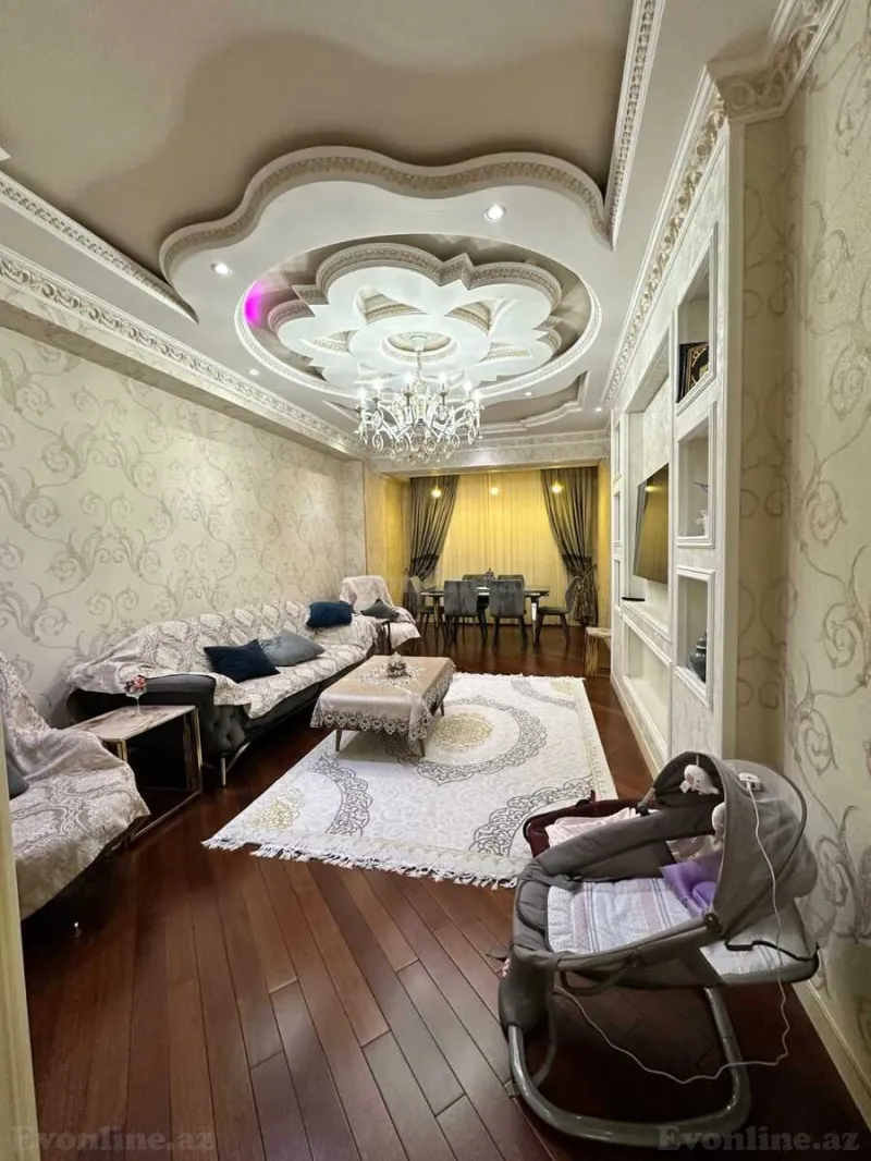 Satılır 4 otaqlı Mənzil Yeni tikili 168 m² Qara Qarayev m.