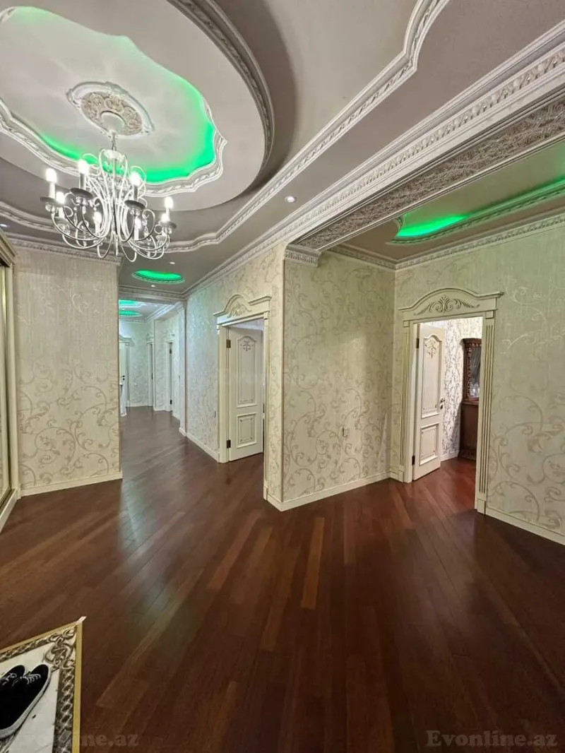 Satılır 4 otaqlı Mənzil Yeni tikili 168 m² Qara Qarayev m. - şəkil 8