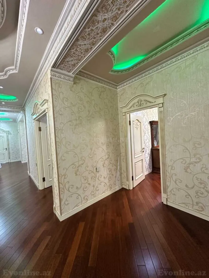 Satılır 4 otaqlı Mənzil Yeni tikili 168 m² Qara Qarayev m. - şəkil 9