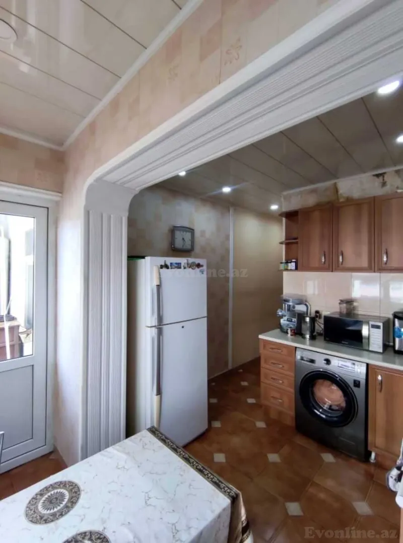 Satılır 4 otaqlı Mənzil Köhnə tikili 110 m² Əhmədli m. - şəkil 4