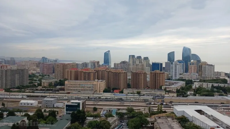 Satılır 3 otaqlı Mənzil Yeni tikili 144 m² 28 May m. - şəkil 2