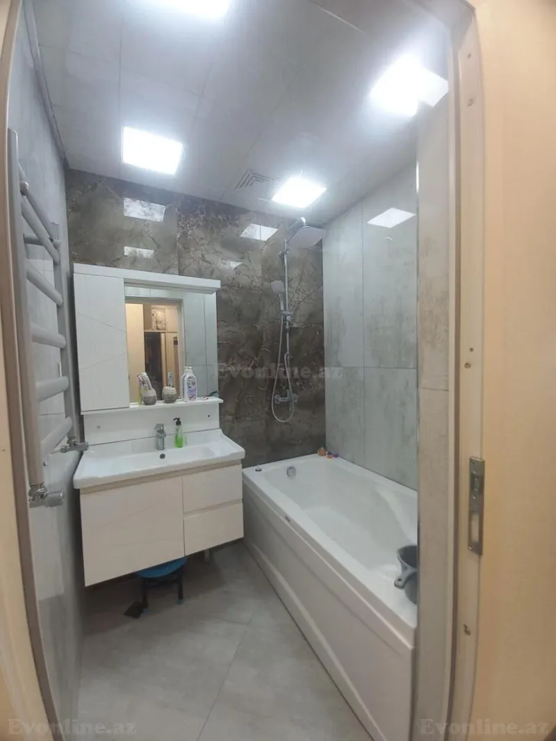 Satılır 2 otaqlı Mənzil Köhnə tikili 60 m² Nərimanov r. - şəkil 20