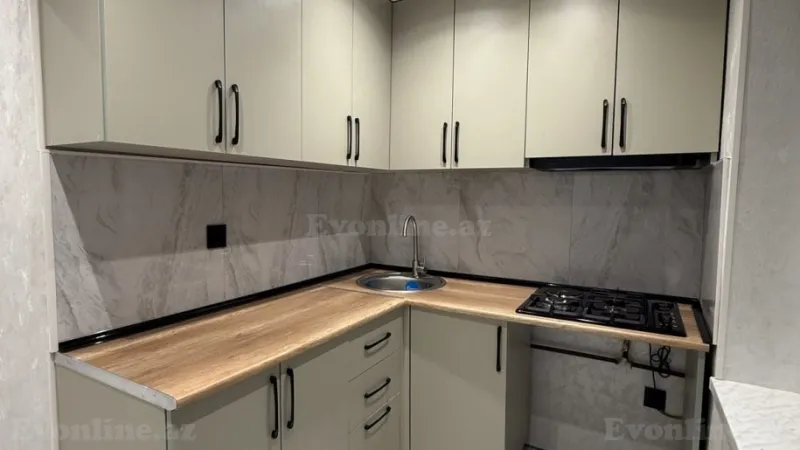 Satılır 2 otaqlı Mənzil Köhnə tikili 55 m² Neftçilər m. - şəkil 8