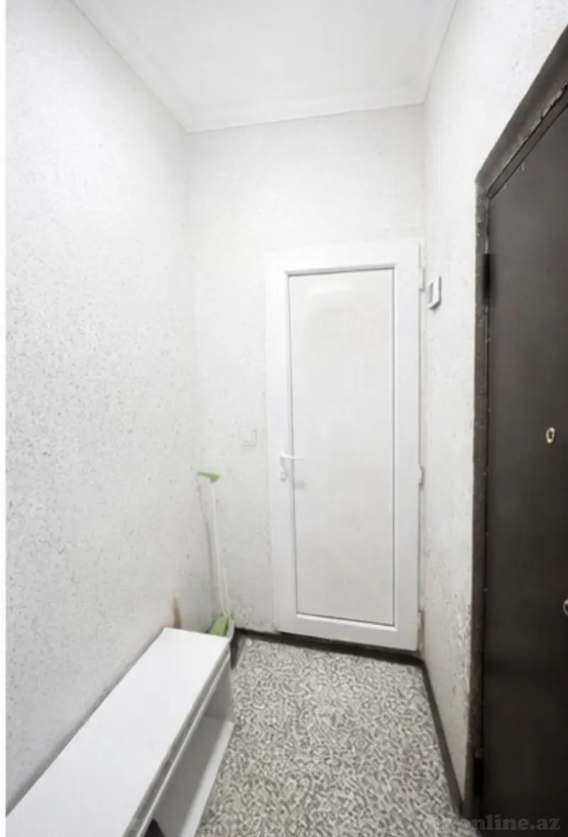 Kirayə verilir 2 otaqlı Mənzil Köhnə tikili 33 m² 4-cü mikrorayon - şəkil 3