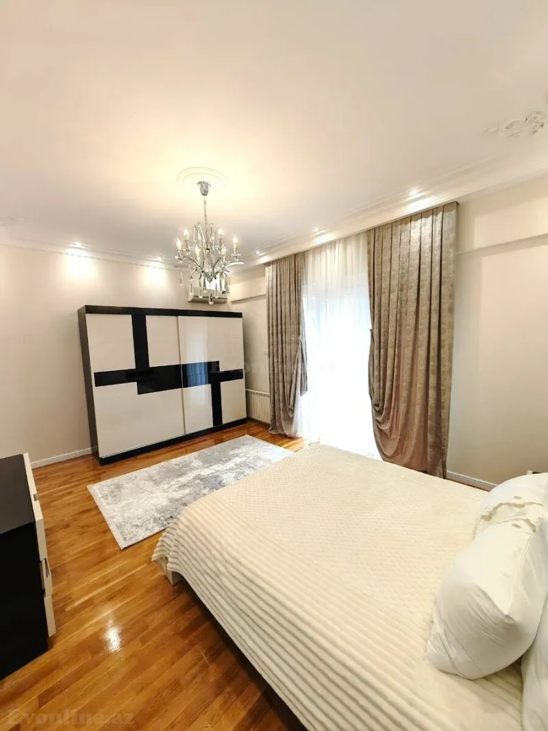 Satılır 4 otaqlı Mənzil Yeni tikili 225 m² 28 May m. - şəkil 4