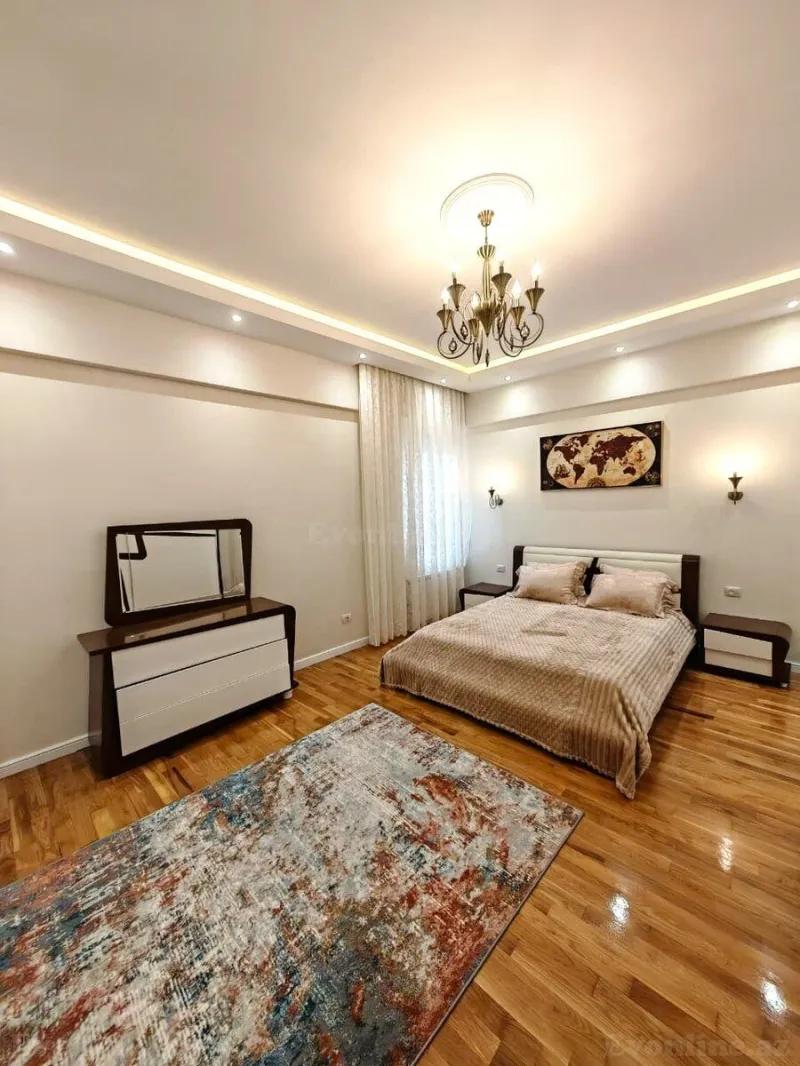 Satılır 4 otaqlı Mənzil Yeni tikili 225 m² 28 May m. - şəkil 5