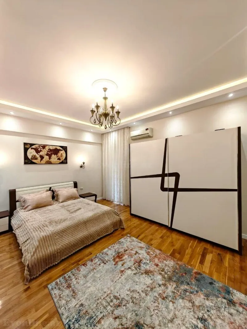 Satılır 4 otaqlı Mənzil Yeni tikili 225 m² 28 May m. - şəkil 6