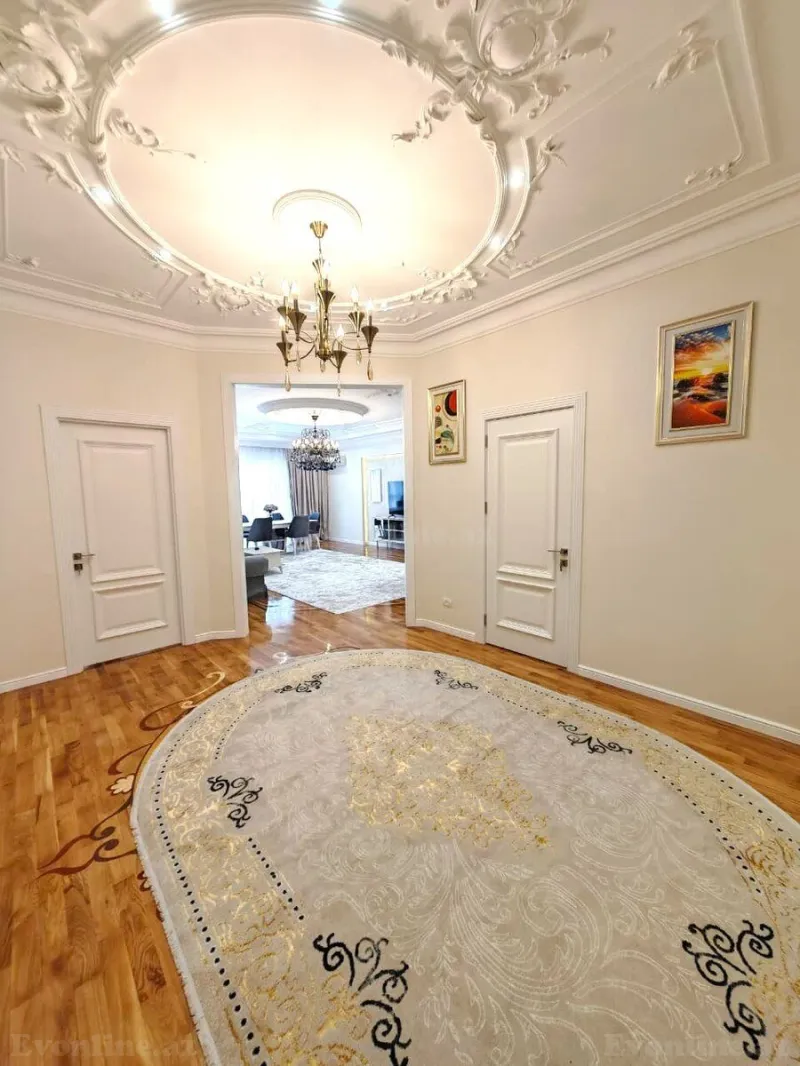 Satılır 4 otaqlı Mənzil Yeni tikili 225 m² 28 May m. - şəkil 16