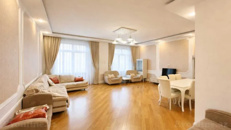 Kirayə verilir 4 otaqlı Mənzil Yeni tikili 190 m² Gənclik m.