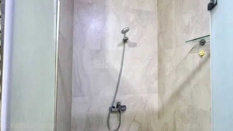 Kirayə verilir 4 otaqlı Mənzil Yeni tikili 190 m² Gənclik m. - şəkil 16