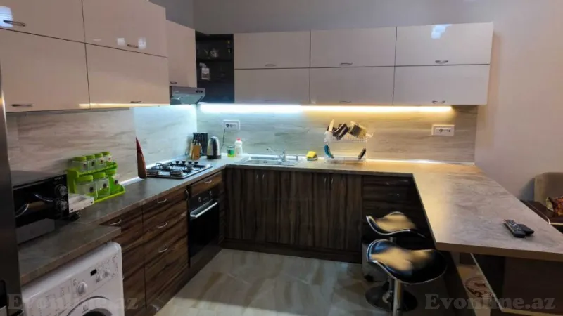 Kirayə verilir 2 otaqlı Mənzil Yeni tikili 80 m² Həzi Aslanov m. - şəkil 12