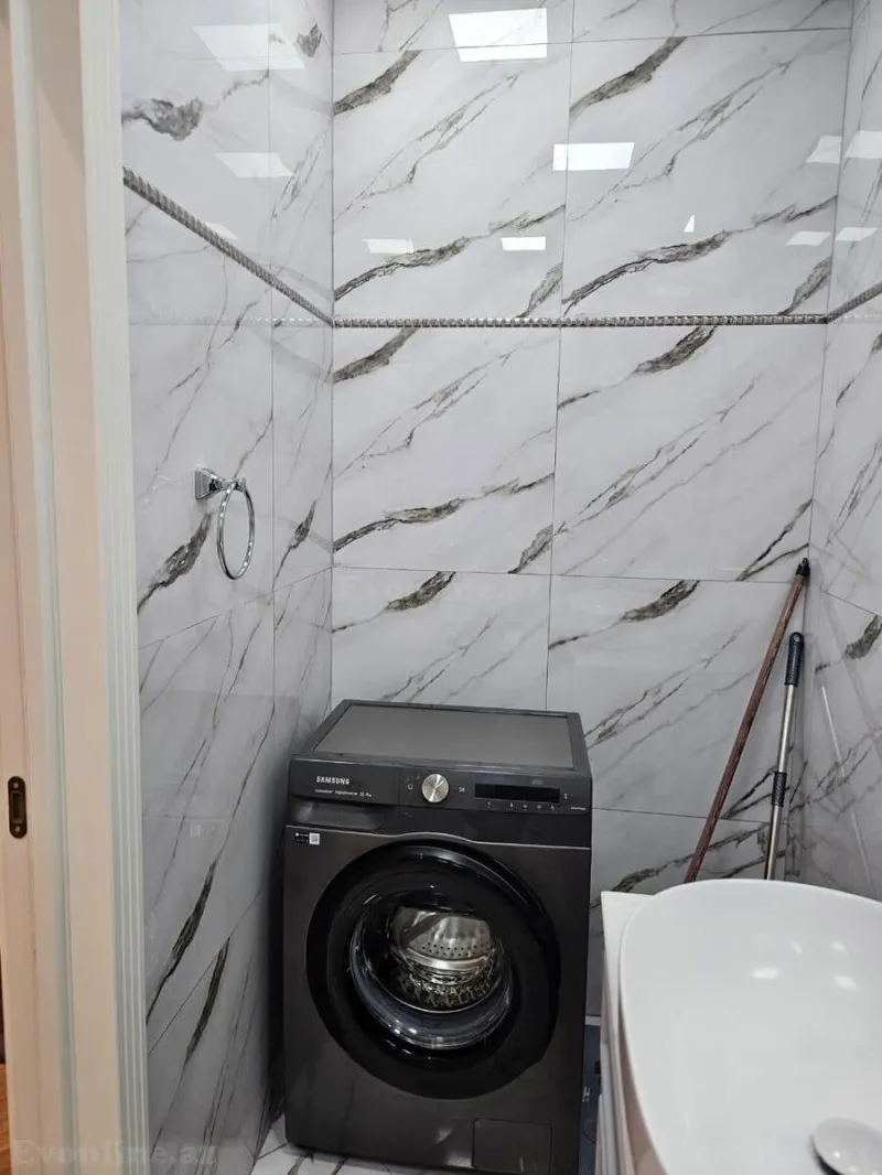 Kirayə verilir 3 otaqlı Mənzil Yeni tikili 135 m² Nərimanov r. - şəkil 17