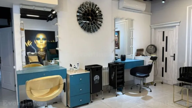 Kirayə verilir Obyekt 51 m² 28 May m.