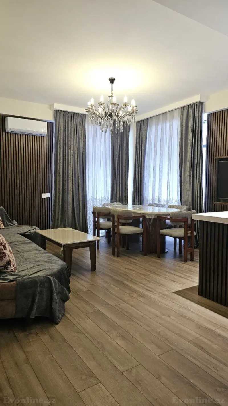 Kirayə verilir 3 otaqlı Mənzil Yeni tikili 120 m² 28 May m.