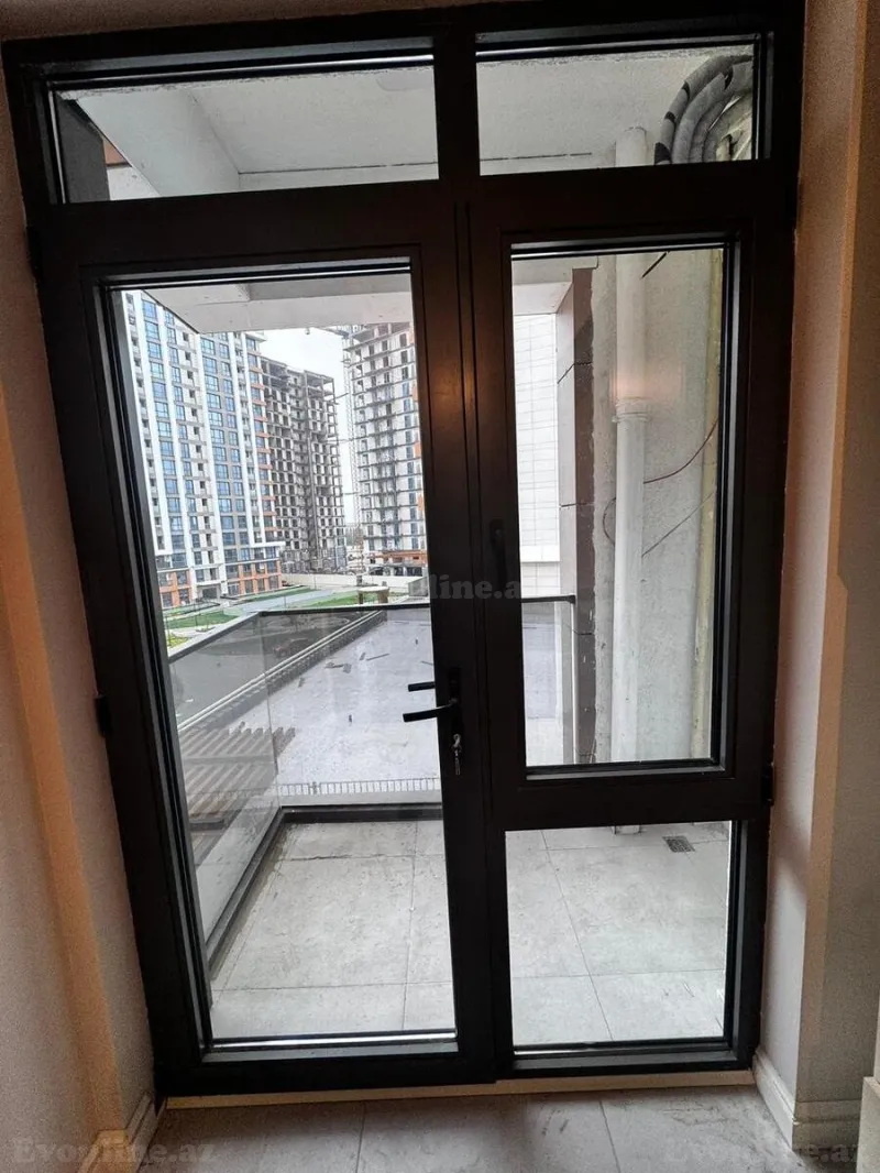 Kirayə verilir 3 otaqlı Mənzil Yeni tikili 77 m² Bakmil m. - şəkil 14