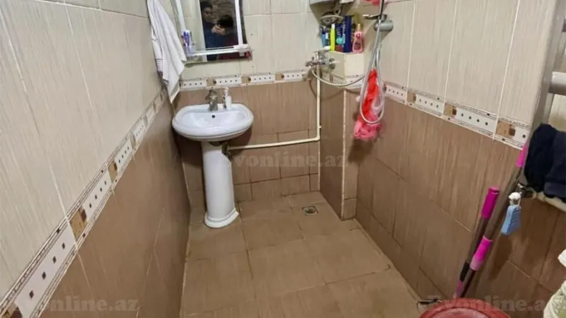 Satılır 2 otaqlı Mənzil Köhnə tikili 65 m² Suraxanı r. - şəkil 10