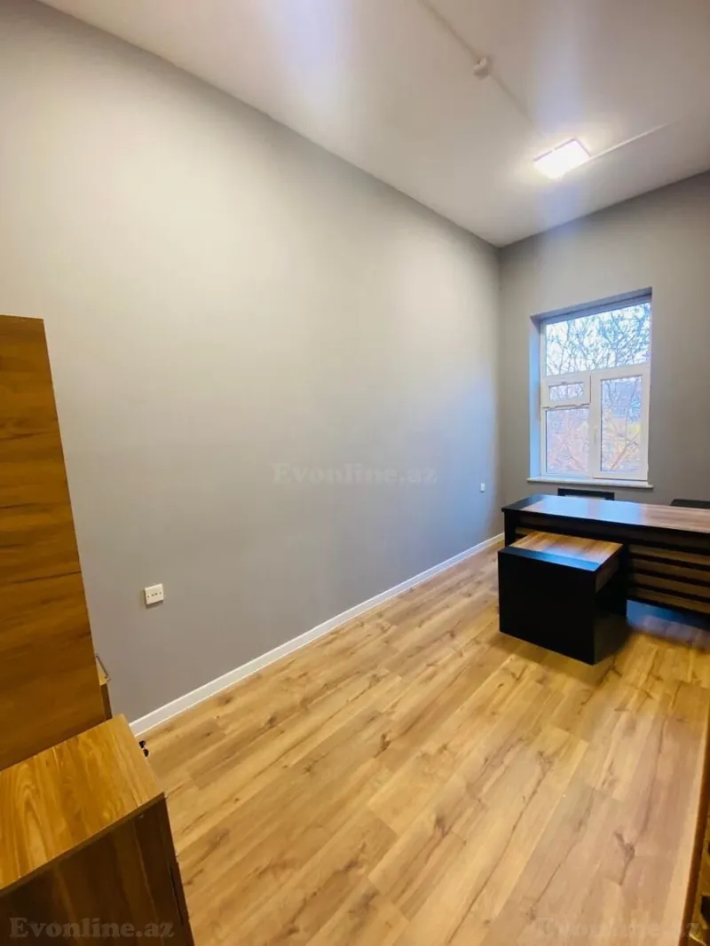 Kirayə verilir Ofis 130 m² Elmlər Akademiyası m. - şəkil 3