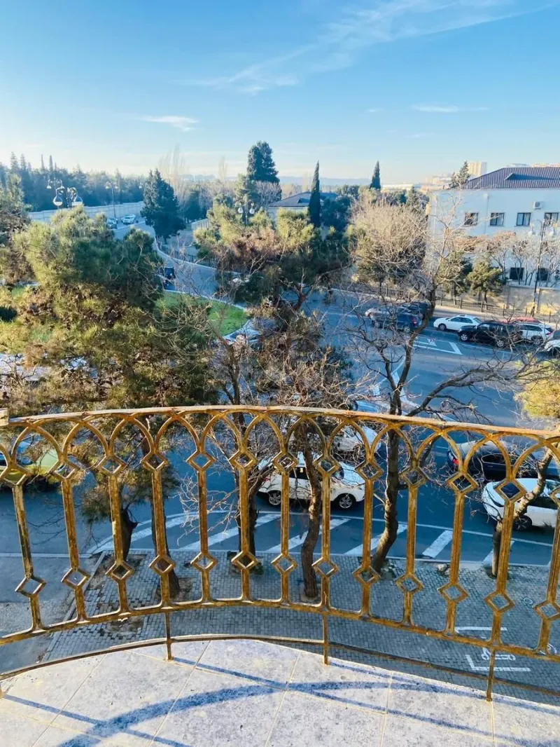 Kirayə verilir Ofis 130 m² Elmlər Akademiyası m. - şəkil 4