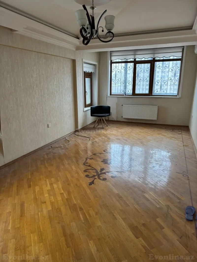Satılır 2 otaqlı Mənzil Köhnə tikili 76 m² 28 May m. - şəkil 3