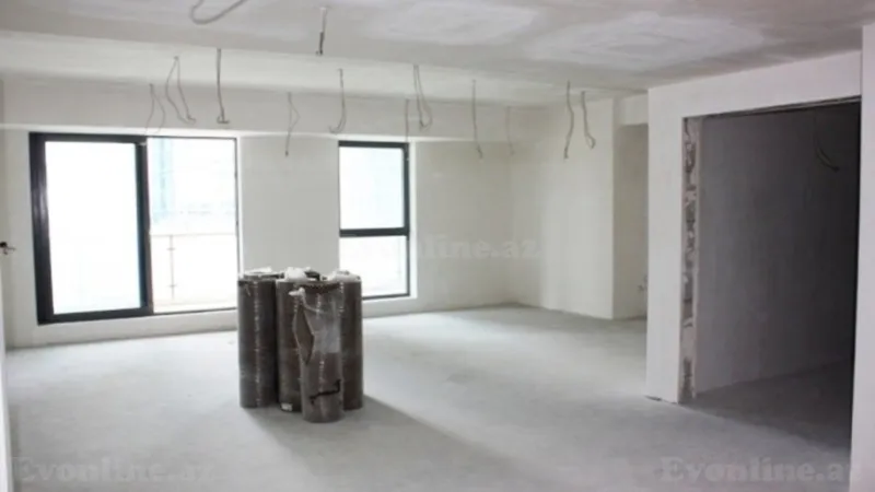 Satılır 4 otaqlı Mənzil Yeni tikili 175 m² Nəsimi r. - şəkil 2