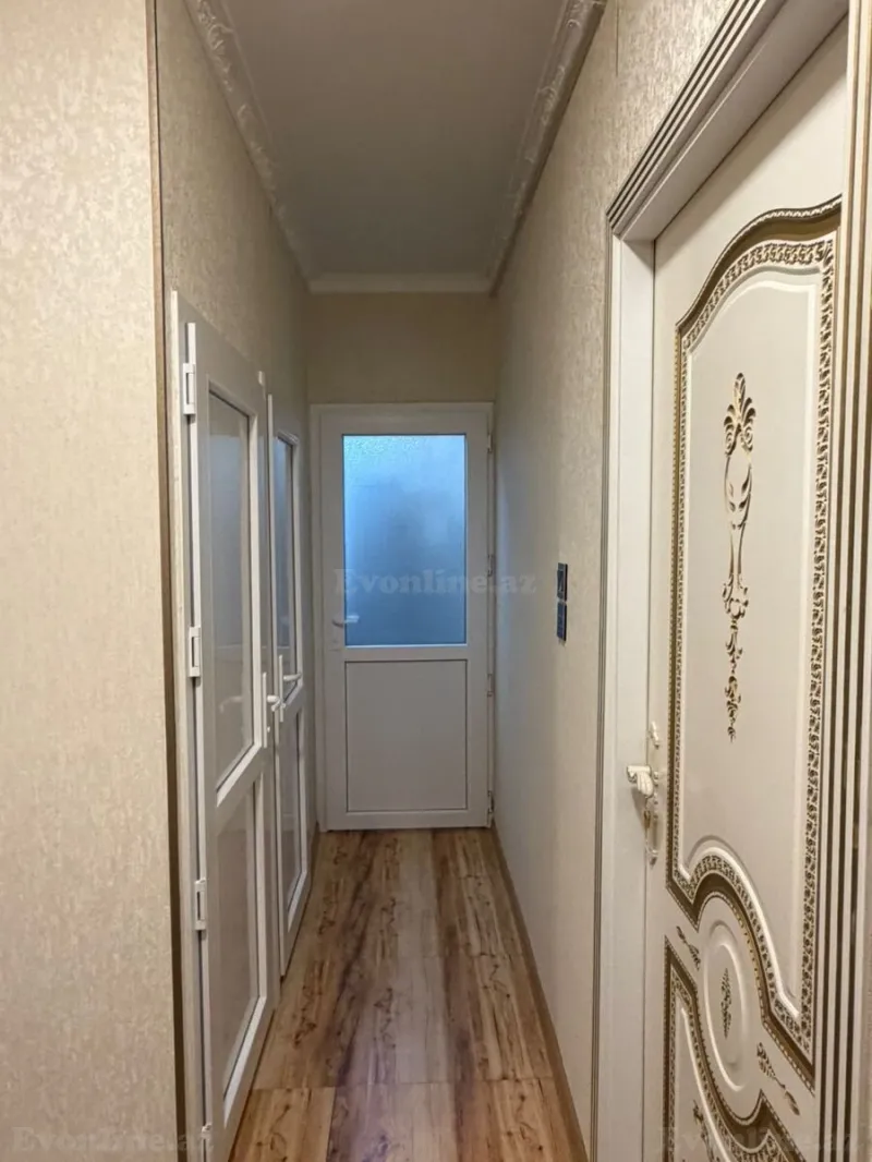 Satılır 2 otaqlı Mənzil Köhnə tikili 65 m² Suraxanı r. - şəkil 4