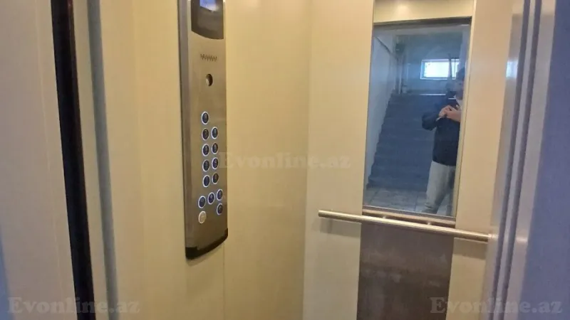 Satılır 2 otaqlı Mənzil Köhnə tikili 75 m² Yasamal - şəkil 3