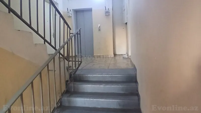 Satılır 2 otaqlı Mənzil Köhnə tikili 75 m² Yasamal - şəkil 5