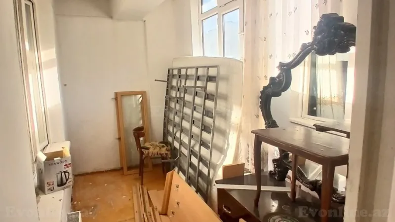 Satılır 2 otaqlı Mənzil Köhnə tikili 75 m² Yasamal - şəkil 13