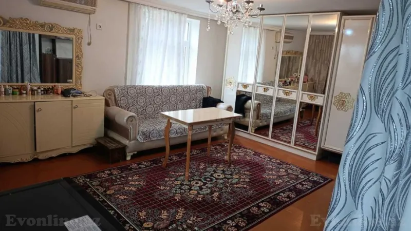 Satılır 2 otaqlı Mənzil Köhnə tikili 45 m² Xətai r.
