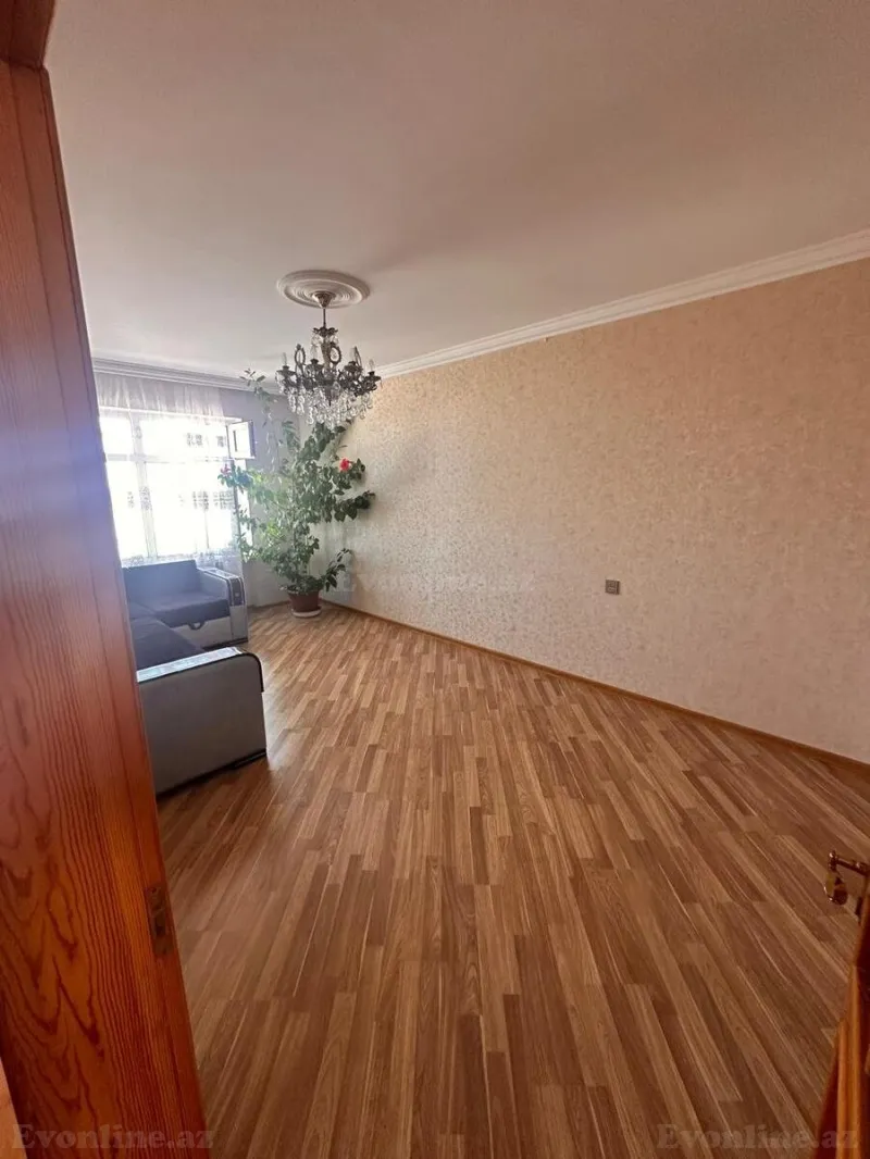Satılır 2 otaqlı Mənzil Köhnə tikili 55 m² Suraxanı r.